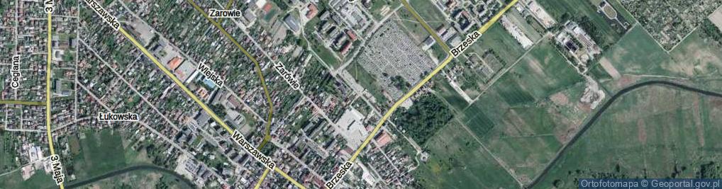Zdjęcie satelitarne Pleszczyńskiego Adolfa, ks. ul.